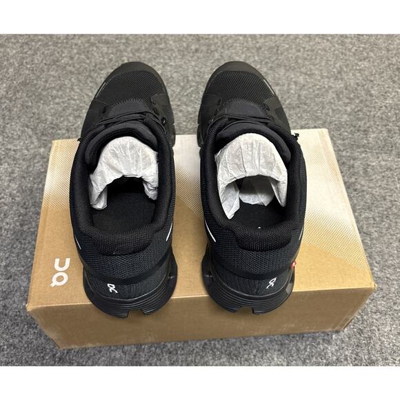 NEW On Cloud 5 Womens Sz 10 All Black Running Shoes Swiss Engineering - Picture 4 of 6